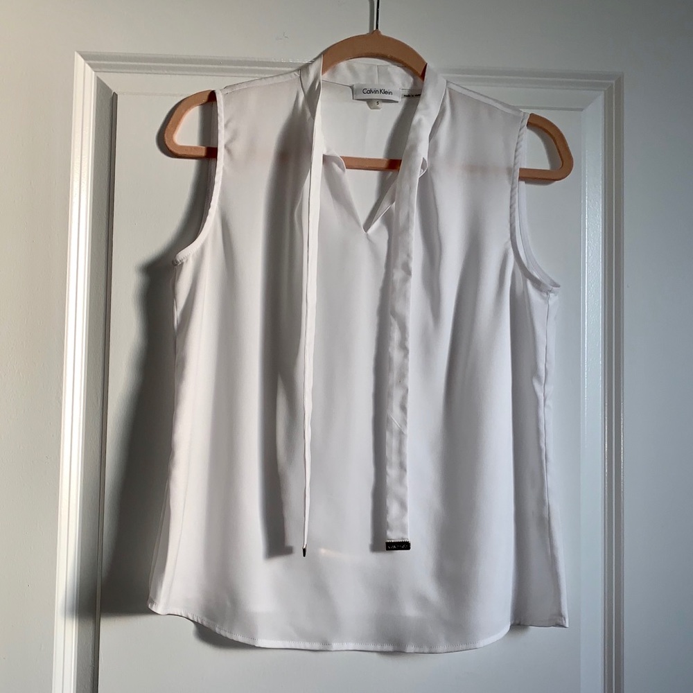 Calvin Klein white sleeveless dress shirt top S